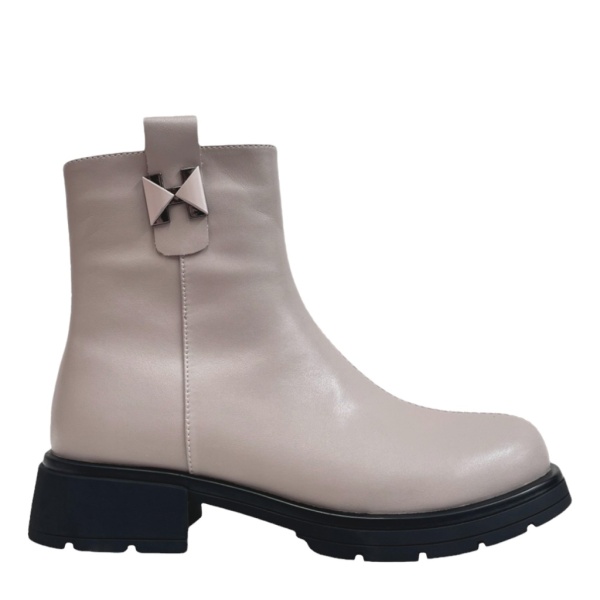 HELMAR_k F8582-L2066-2