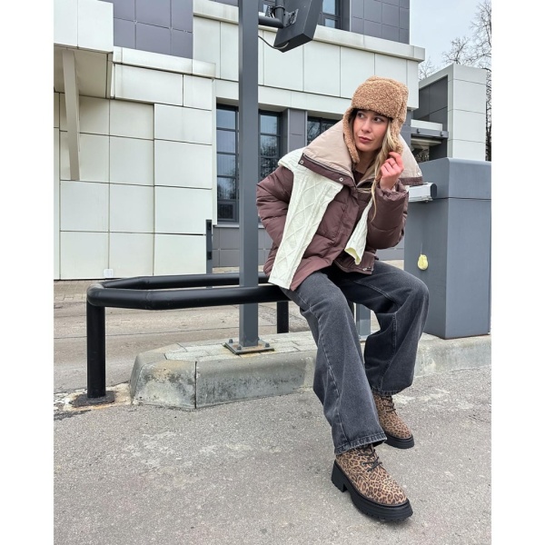 HELMAR_b [104017]
